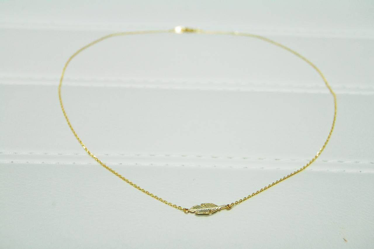 Petite Gold Leaf Necklace Stacker