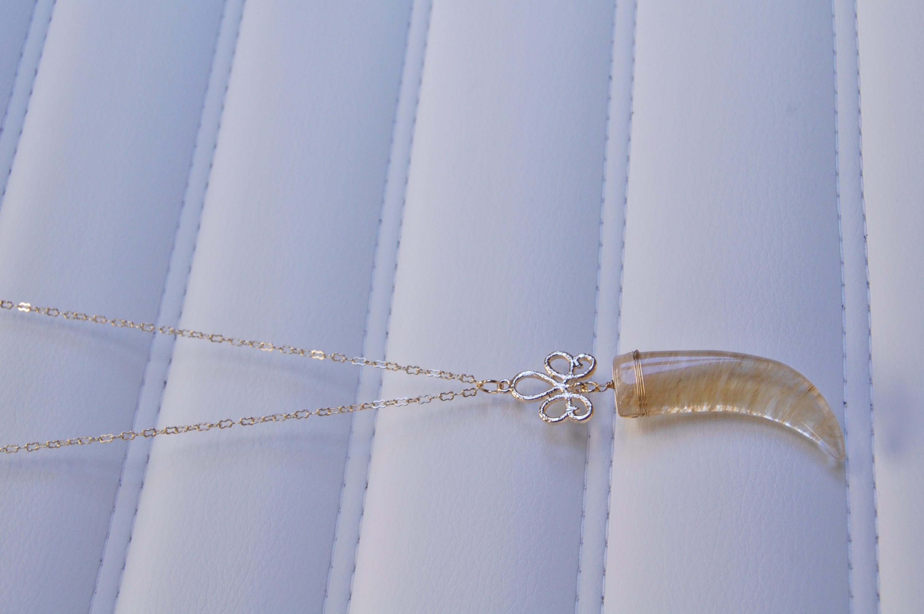 Sabertooth Cream&gold Pendant Necklace on Luulla